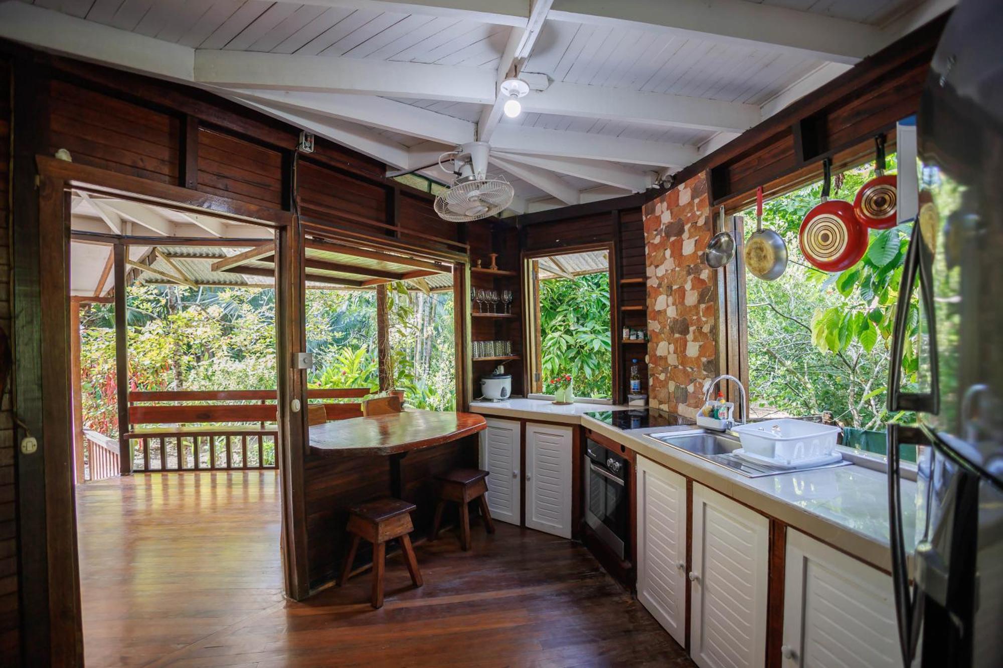 Bungalows Ache Cahuita Zewnętrze zdjęcie